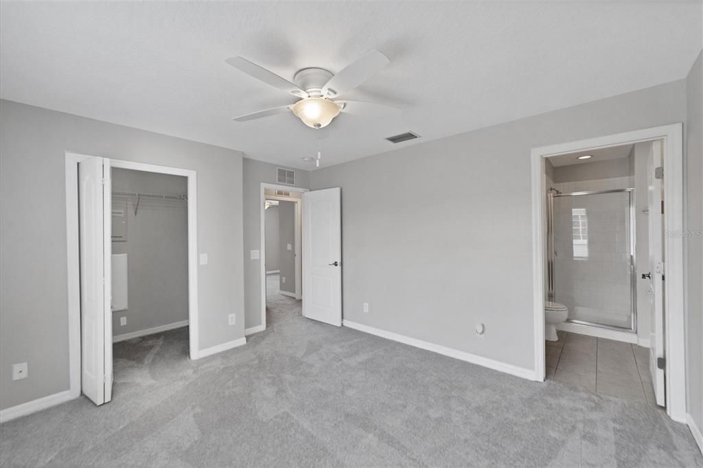 Active With Contract: $254,900 (3 beds, 2 baths, 1200 Square Feet)