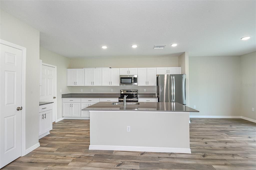 For Sale: $358,995 (4 beds, 2 baths, 2226 Square Feet)