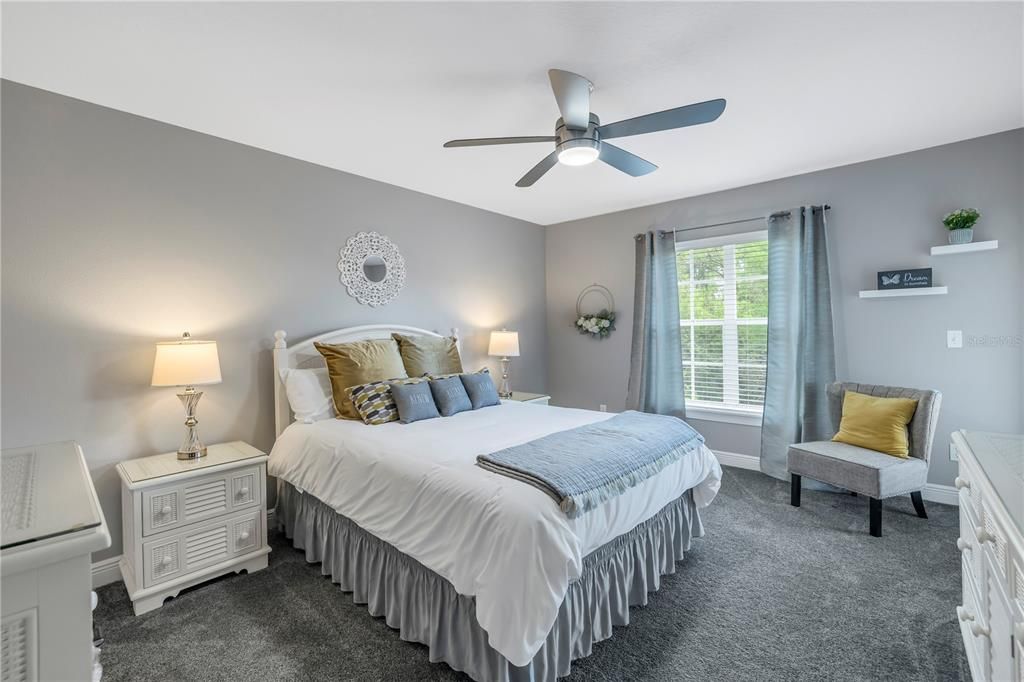 Active With Contract: $569,900 (3 beds, 2 baths, 2281 Square Feet)