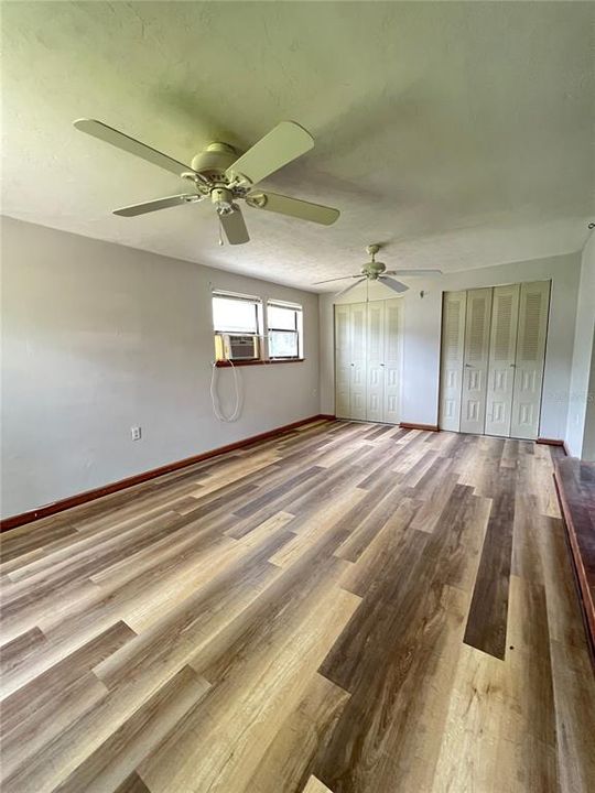 enclosed porch/bonus room 1