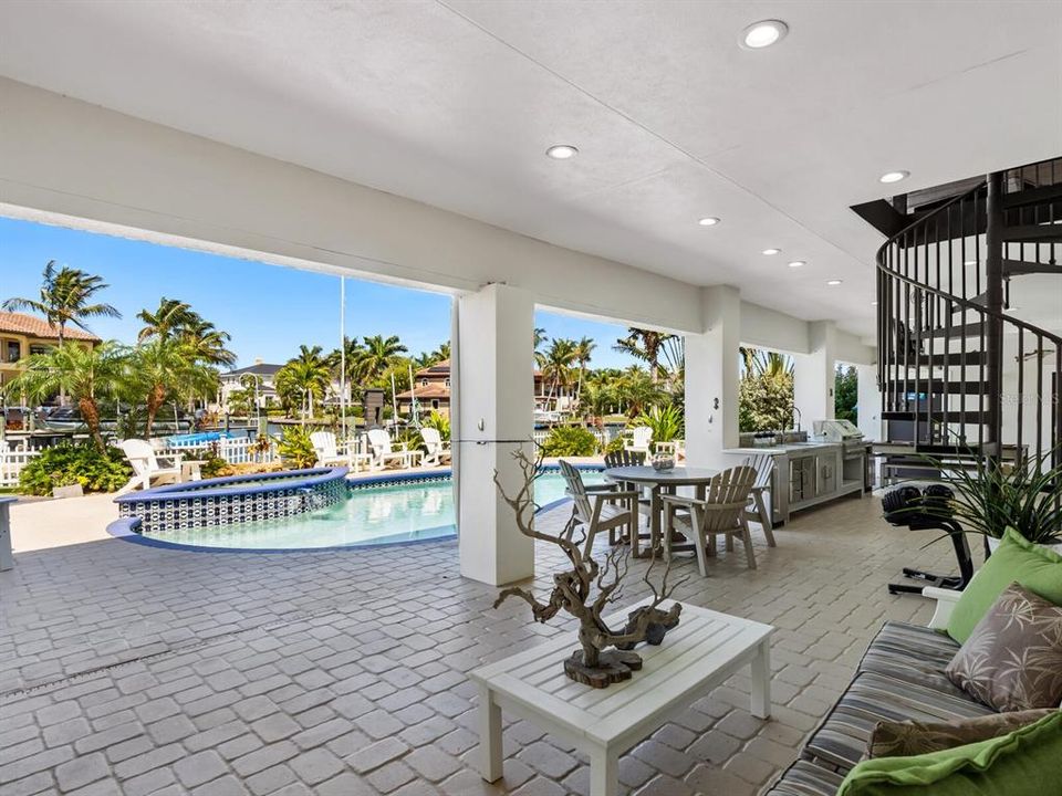 Active With Contract: $4,295,000 (5 beds, 5 baths, 5011 Square Feet)