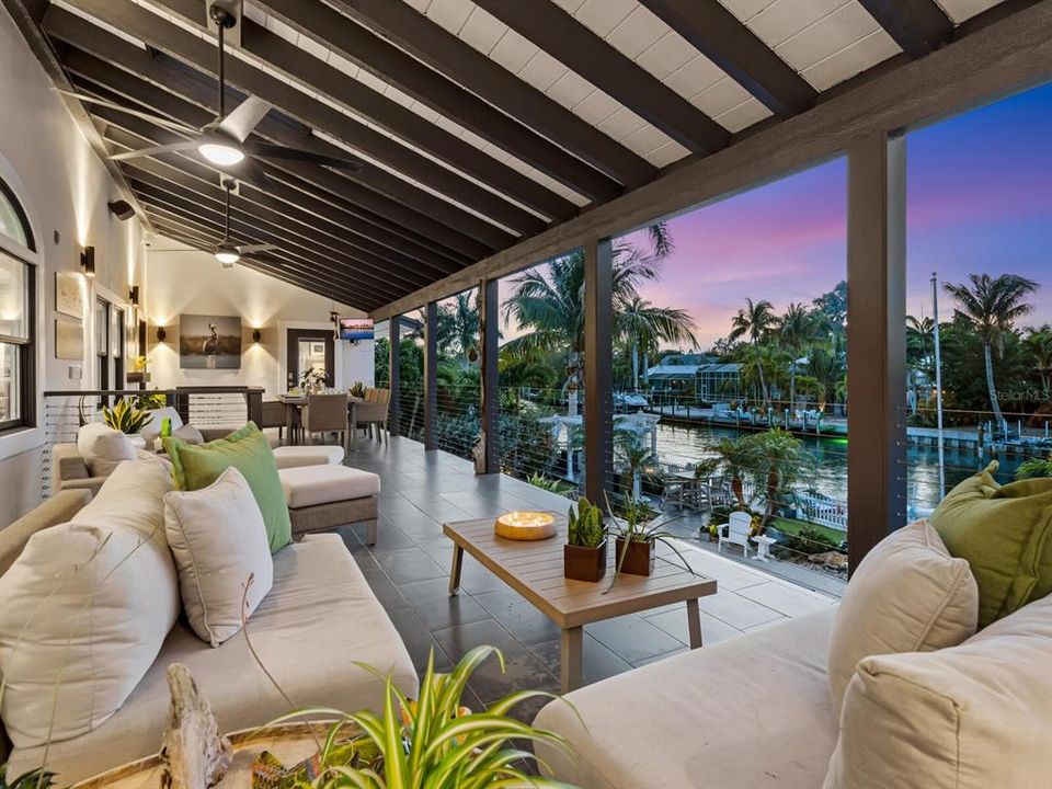 Active With Contract: $4,295,000 (5 beds, 5 baths, 5011 Square Feet)