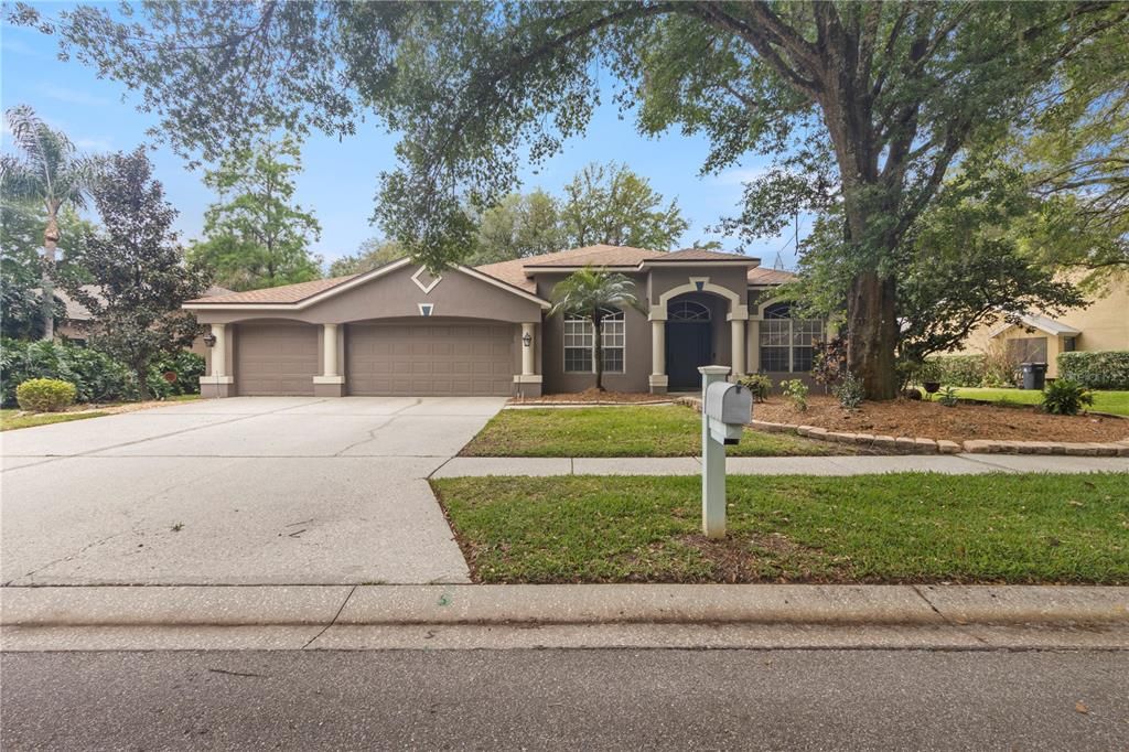 Recently Sold: $575,000 (4 beds, 2 baths, 2200 Square Feet)