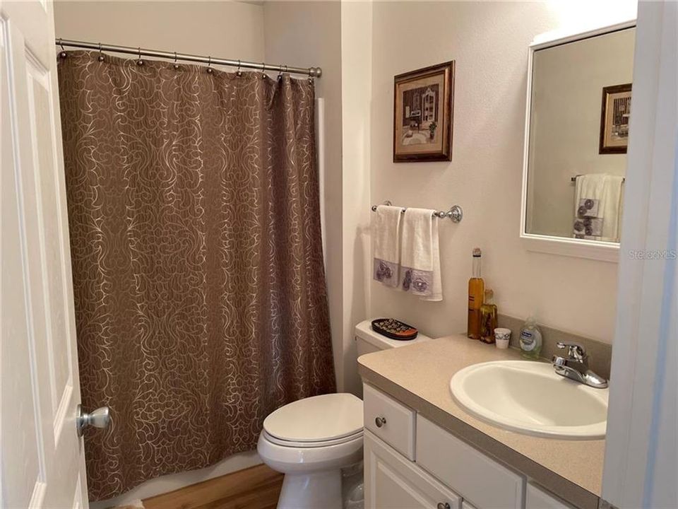 For Rent: $2,300 (2 beds, 2 baths, 1156 Square Feet)