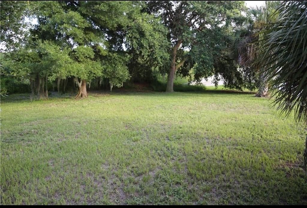 For Sale: $24,000 (0.01 acres)