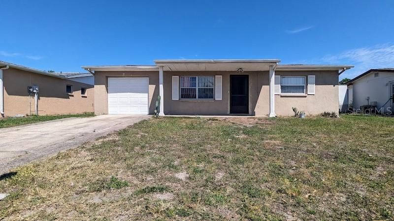 Recently Sold: $215,000 (2 beds, 1 baths, 936 Square Feet)