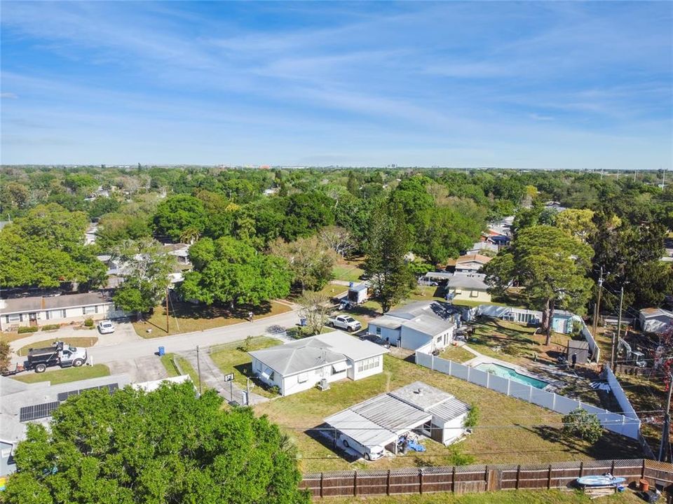 Active With Contract: $299,000 (3 beds, 1 baths, 828 Square Feet)