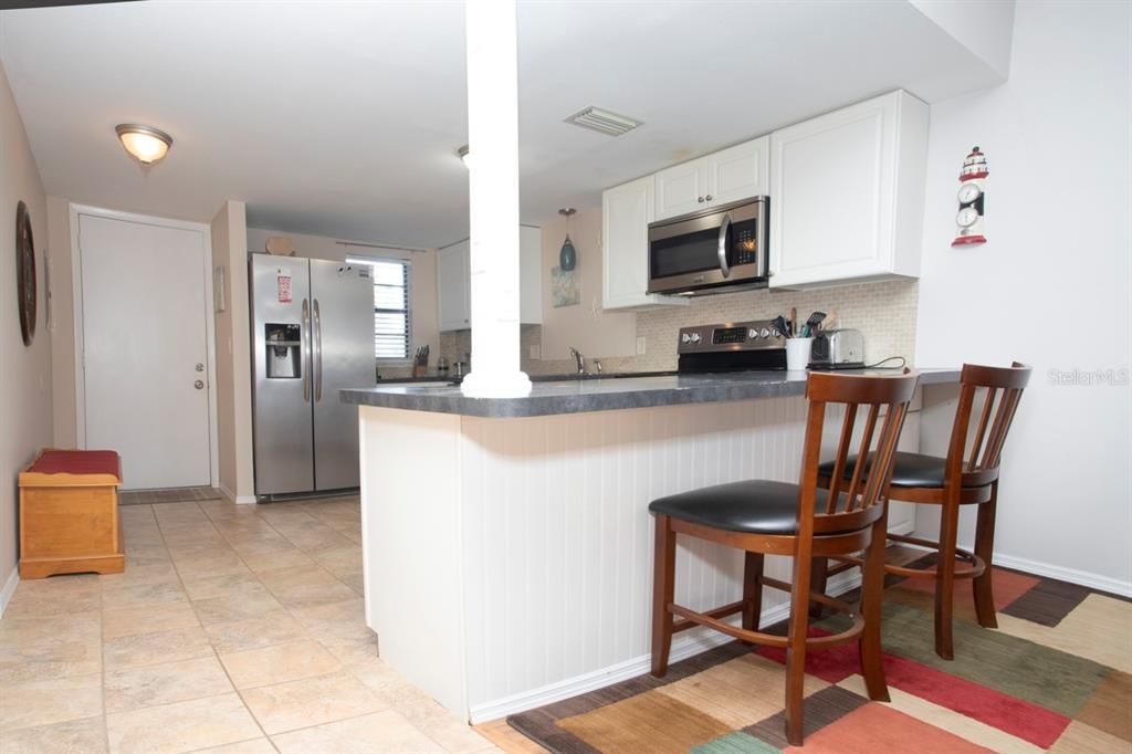 For Sale: $170,000 (2 beds, 2 baths, 1056 Square Feet)