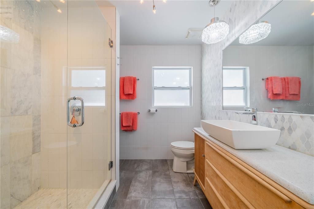 Recently Sold: $1,200,000 (3 beds, 2 baths, 1890 Square Feet)