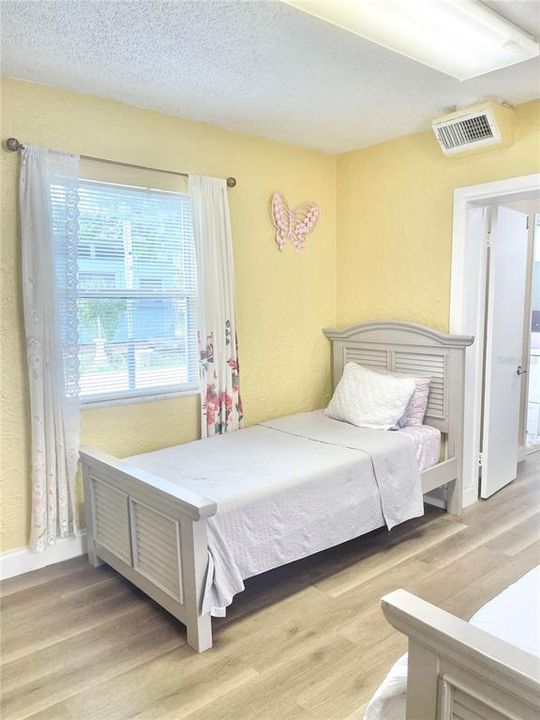 In-law suite/AirBnb Primary Bedroom