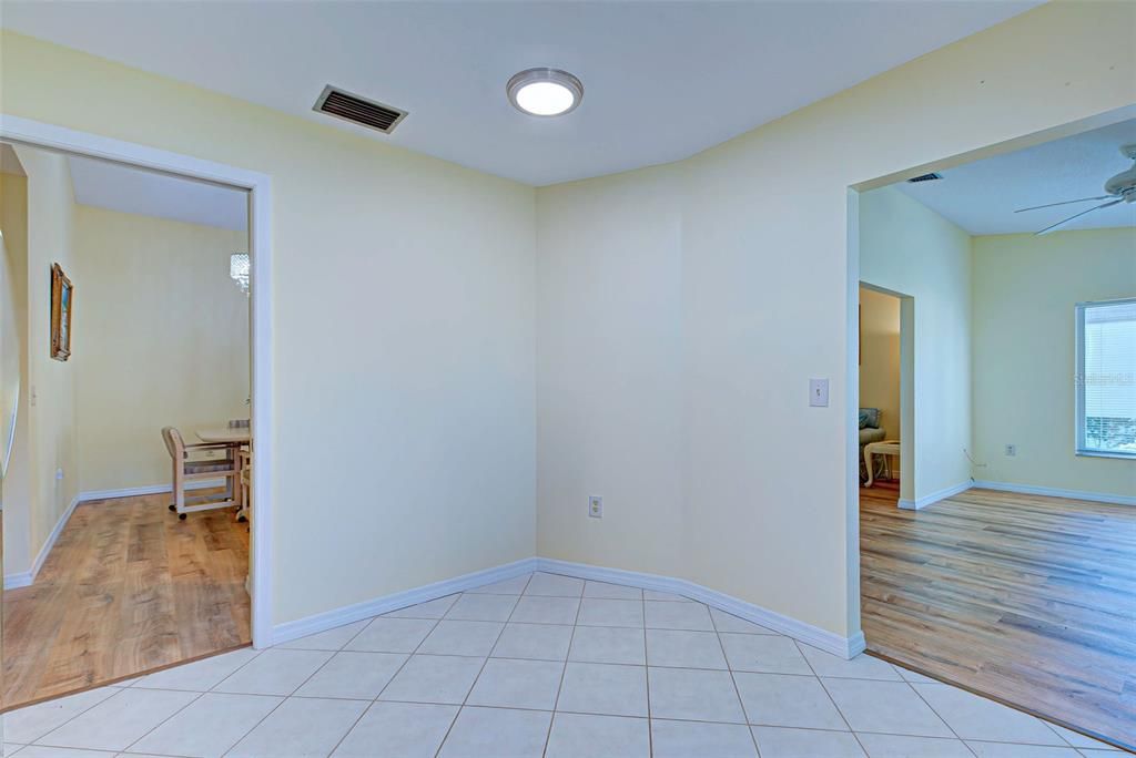 Active With Contract: $269,000 (2 beds, 2 baths, 1498 Square Feet)