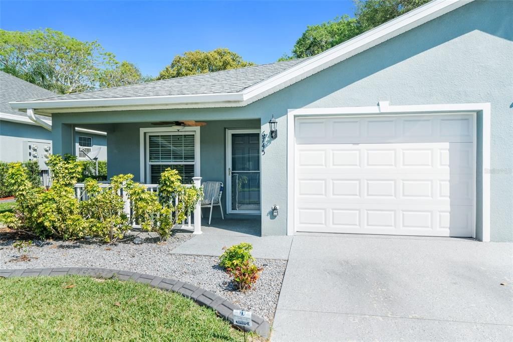 Recently Sold: $234,999 (2 beds, 2 baths, 1074 Square Feet)