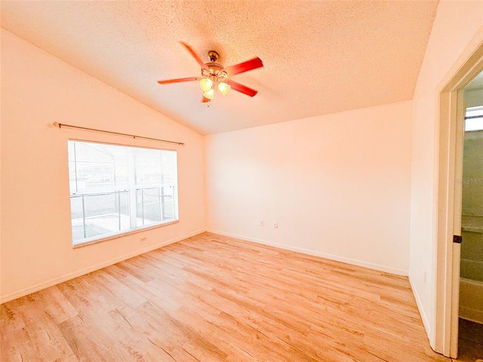 For Rent: $2,000 (3 beds, 2 baths, 1130 Square Feet)