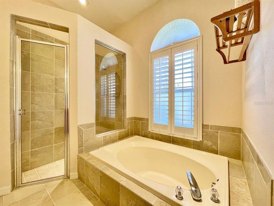 Недавно арендовано: $4,000 (4 спален, 3 ванн, 3023 Квадратных фут)