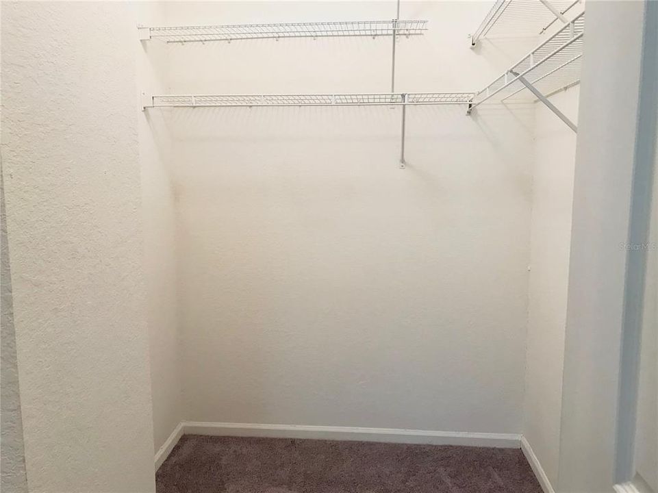 Active With Contract: $1,575 (2 beds, 2 baths, 1032 Square Feet)