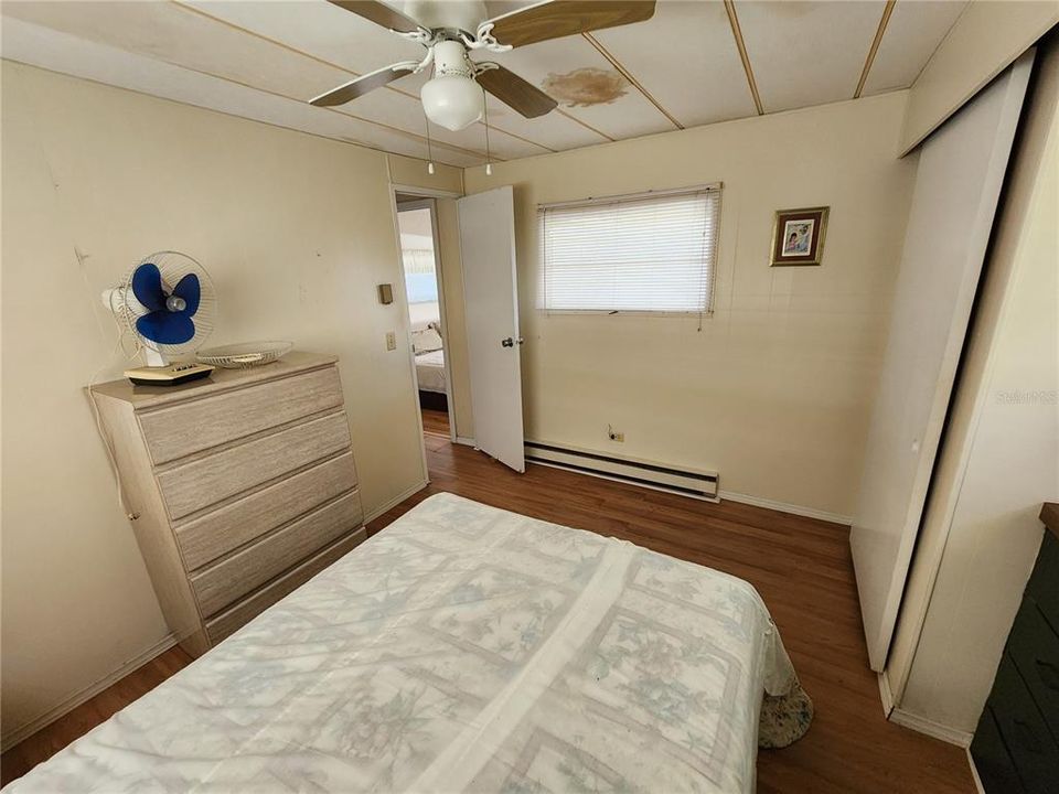For Sale: $99,000 (2 beds, 1 baths, 624 Square Feet)