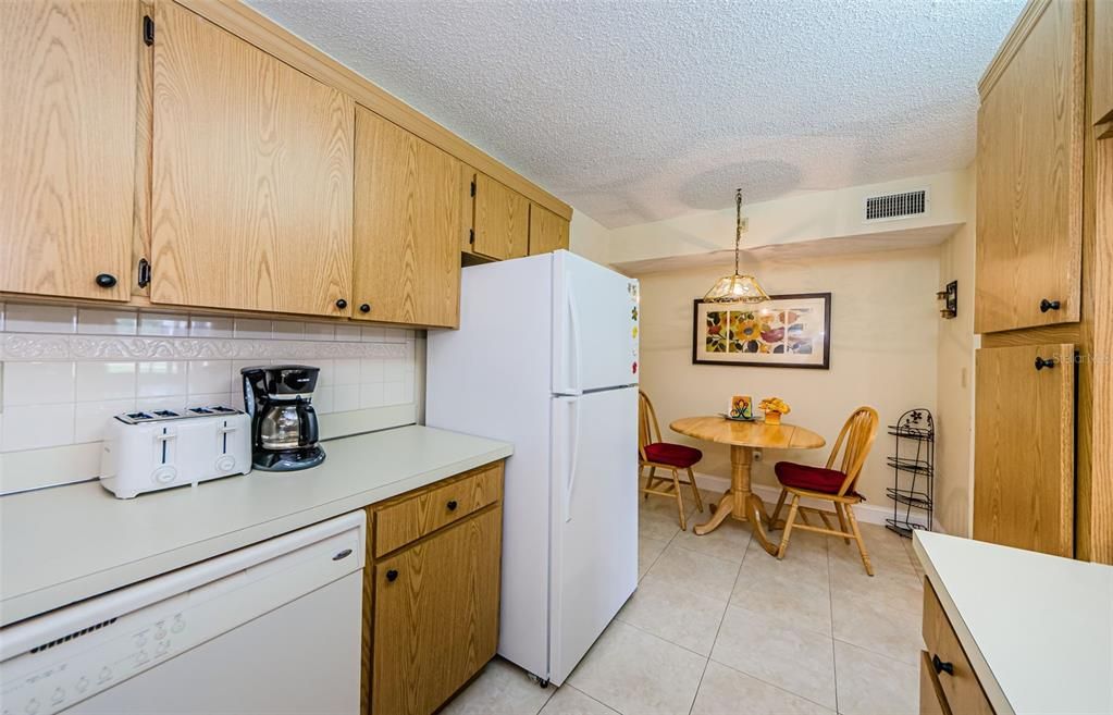 For Rent: $1,795 (2 beds, 2 baths, 1085 Square Feet)