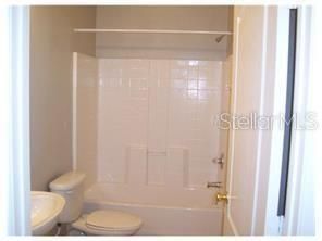 Recently Rented: $1,950 (2 beds, 2 baths, 1216 Square Feet)