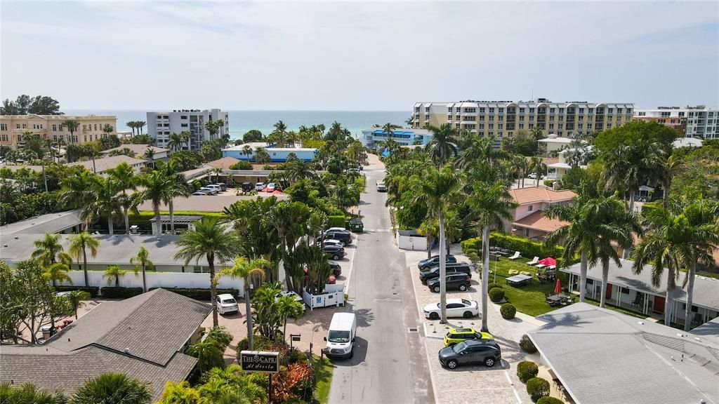 Active With Contract: $1,395,000 (3 beds, 3 baths, 1890 Square Feet)