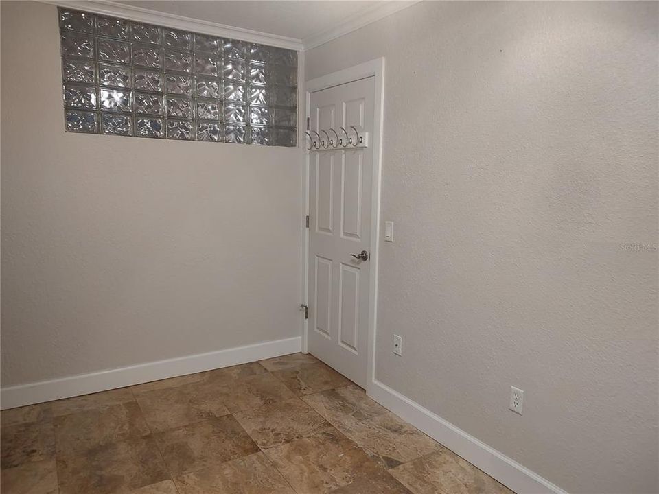 For Sale: $439,500 (2 beds, 2 baths, 1385 Square Feet)