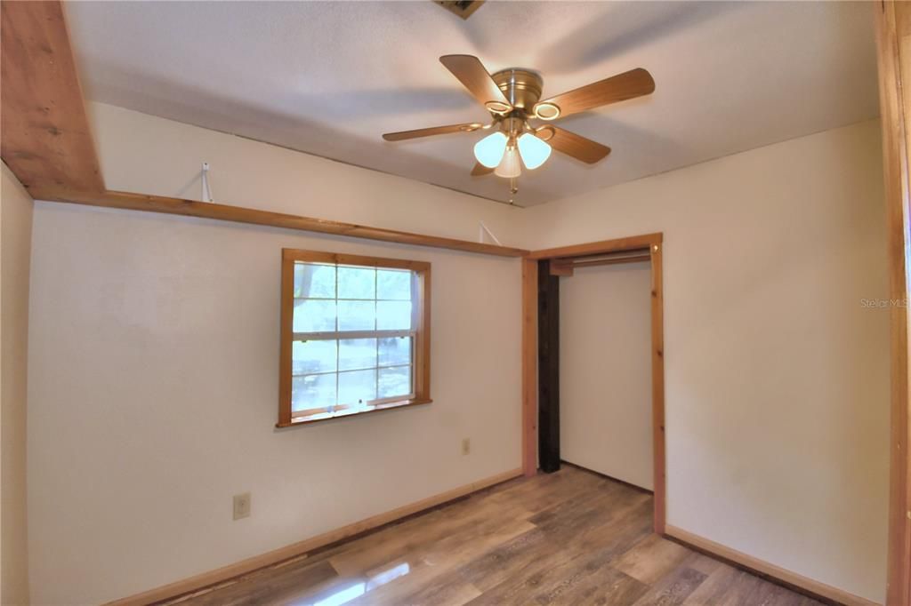 For Sale: $329,900 (3 beds, 1 baths, 1634 Square Feet)