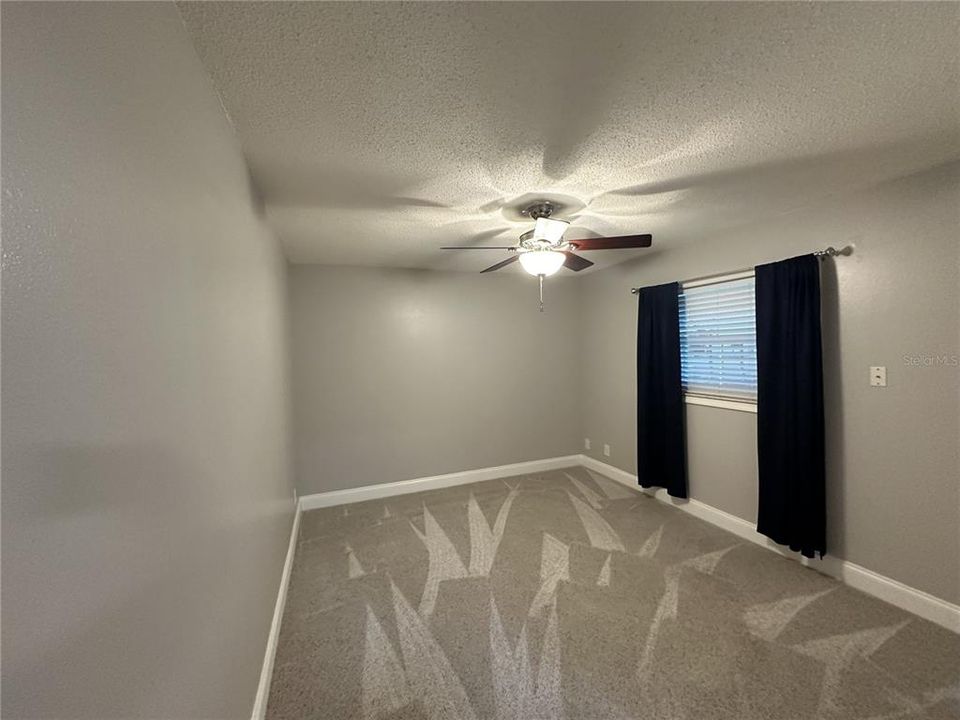 For Sale: $295,000 (2 beds, 1 baths, 1113 Square Feet)