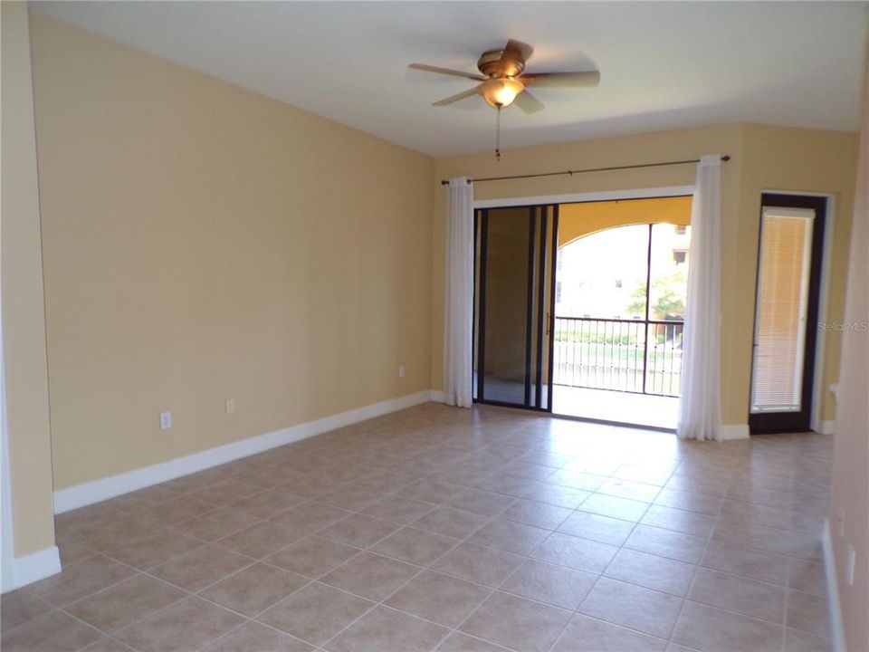 For Rent: $2,300 (2 beds, 2 baths, 1698 Square Feet)