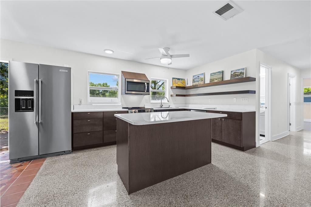 For Sale: $249,000 (3 beds, 2 baths, 1145 Square Feet)