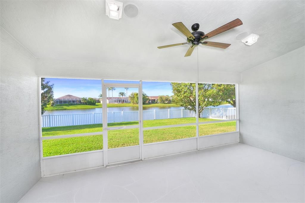 Active With Contract: $458,000 (4 beds, 2 baths, 1726 Square Feet)