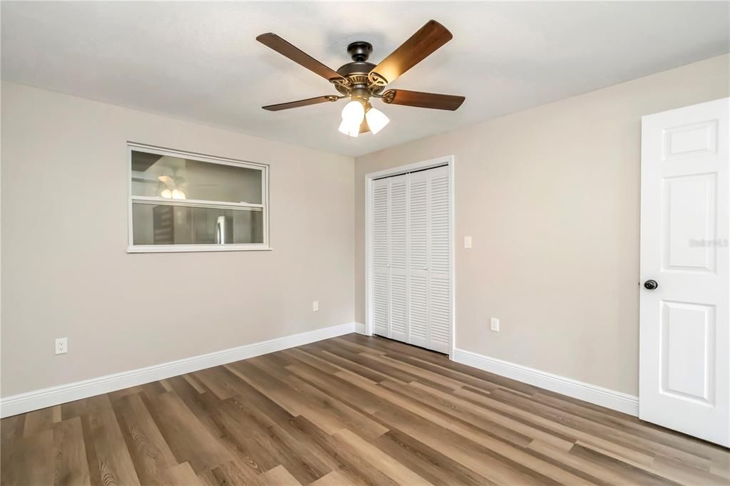 For Sale: $290,000 (3 beds, 3 baths, 1488 Square Feet)