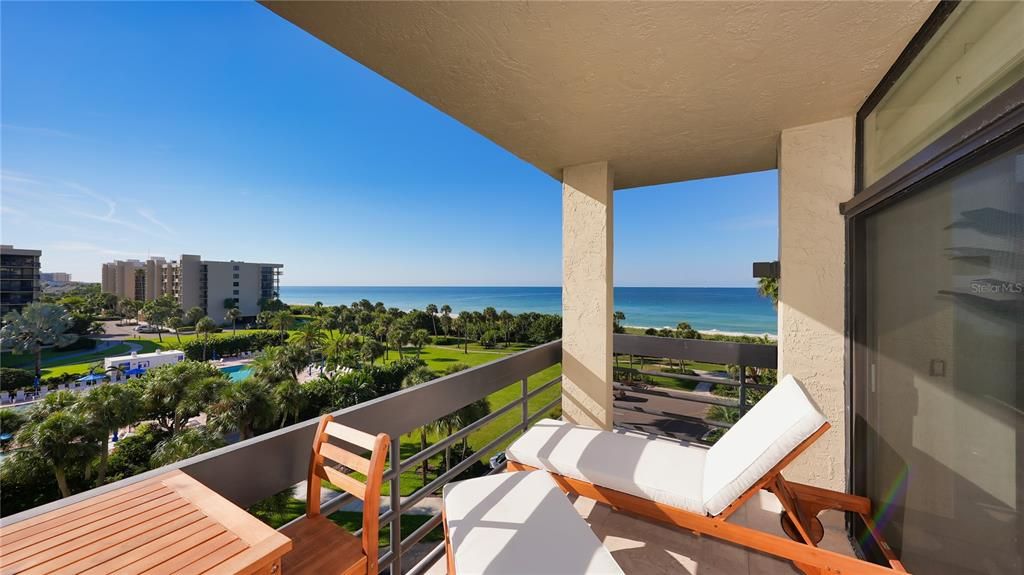 Vendido Recientemente: $1,200,000 (2 camas, 2 baños, 1172 Pies cuadrados)
