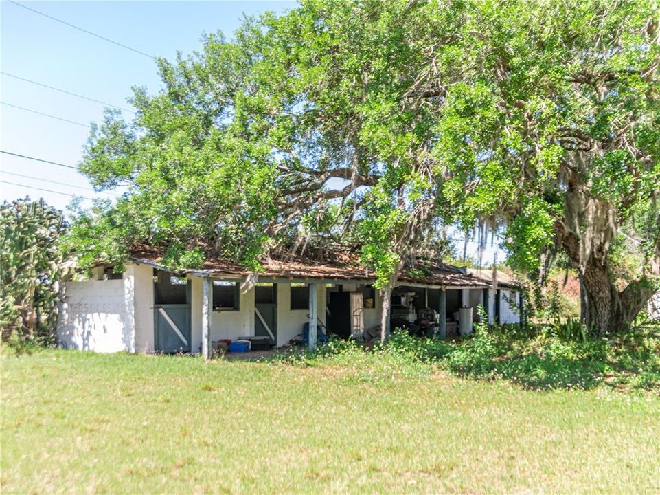 For Sale: $470,000 (4 beds, 2 baths, 2550 Square Feet)