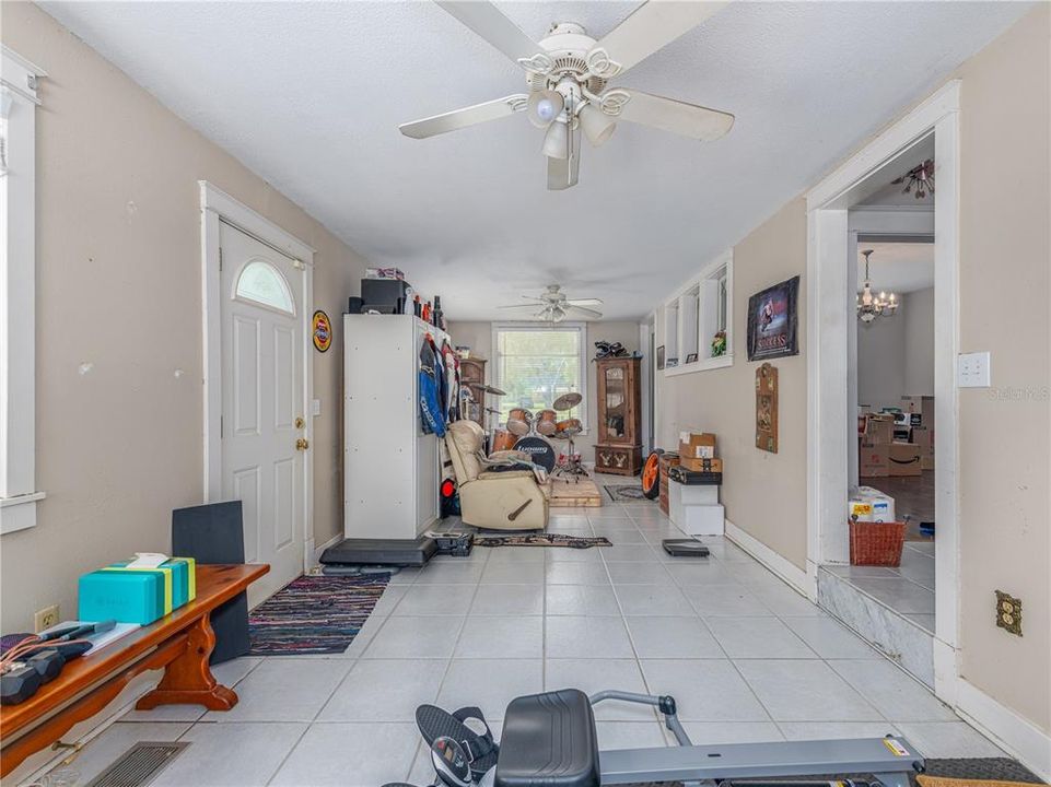 For Sale: $460,000 (4 beds, 2 baths, 2550 Square Feet)