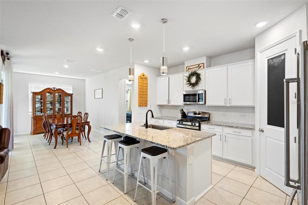 For Sale: $379,000 (3 beds, 2 baths, 1725 Square Feet)