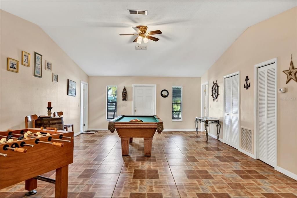 Active With Contract: $625,000 (3 beds, 4 baths, 2363 Square Feet)
