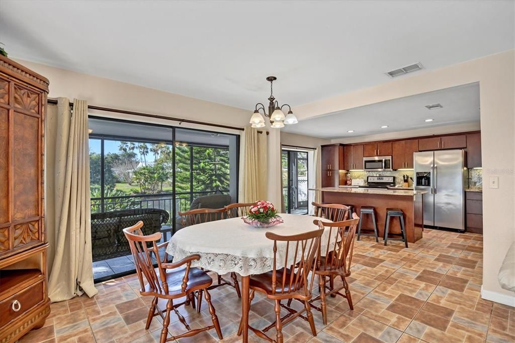 Active With Contract: $625,000 (3 beds, 4 baths, 2363 Square Feet)
