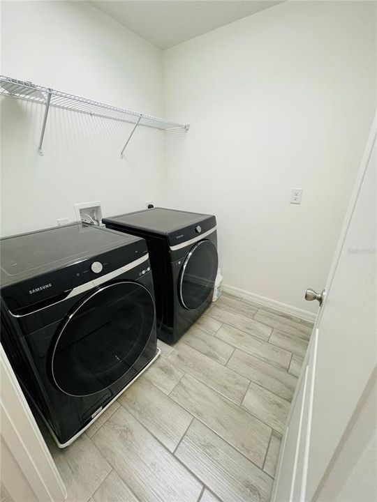 Active With Contract: $2,350 (3 beds, 2 baths, 2420 Square Feet)