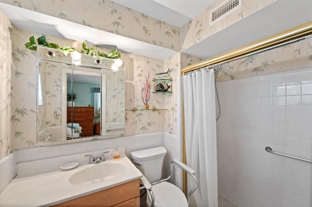 待售: $999,000 (2 贝兹, 2 浴室, 1662 平方英尺)