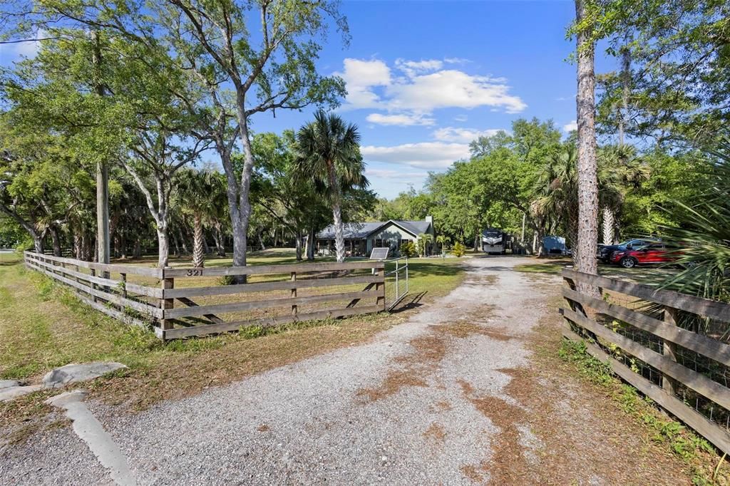 Active With Contract: $799,000 (4 beds, 2 baths, 2494 Square Feet)