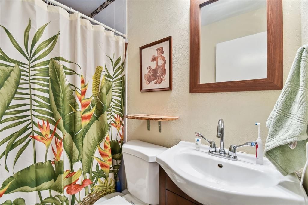 最近售出: $235,000 (3 贝兹, 2 浴室, 1436 平方英尺)