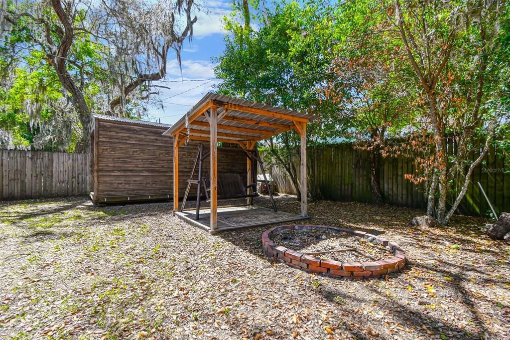 Recently Sold: $235,000 (3 beds, 2 baths, 1436 Square Feet)