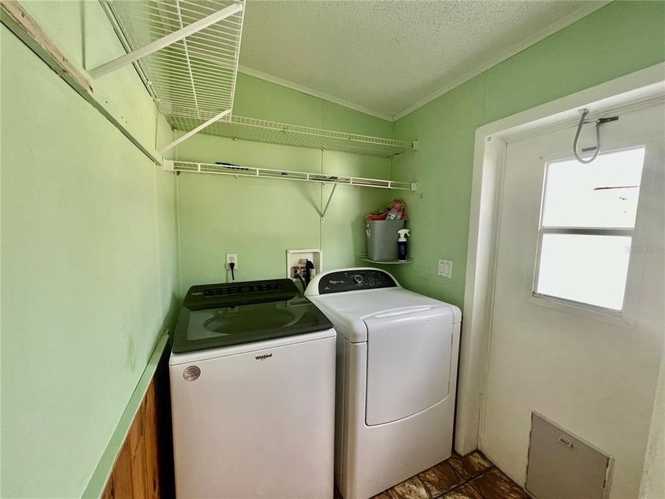 For Sale: $229,900 (3 beds, 2 baths, 1547 Square Feet)
