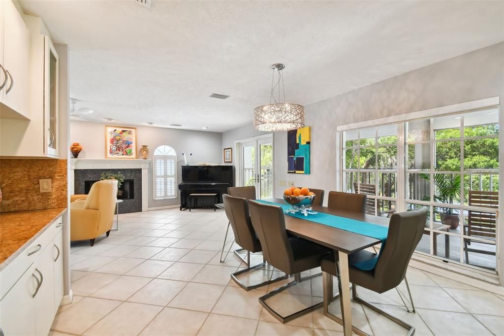 Active With Contract: $1,850,000 (3 beds, 2 baths, 2382 Square Feet)