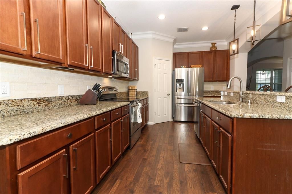 Kitchen lots of counter space