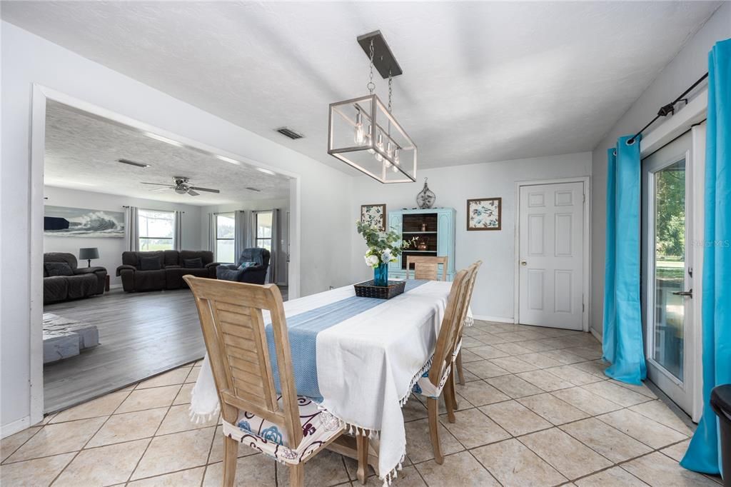 Active With Contract: $295,000 (4 beds, 2 baths, 1834 Square Feet)