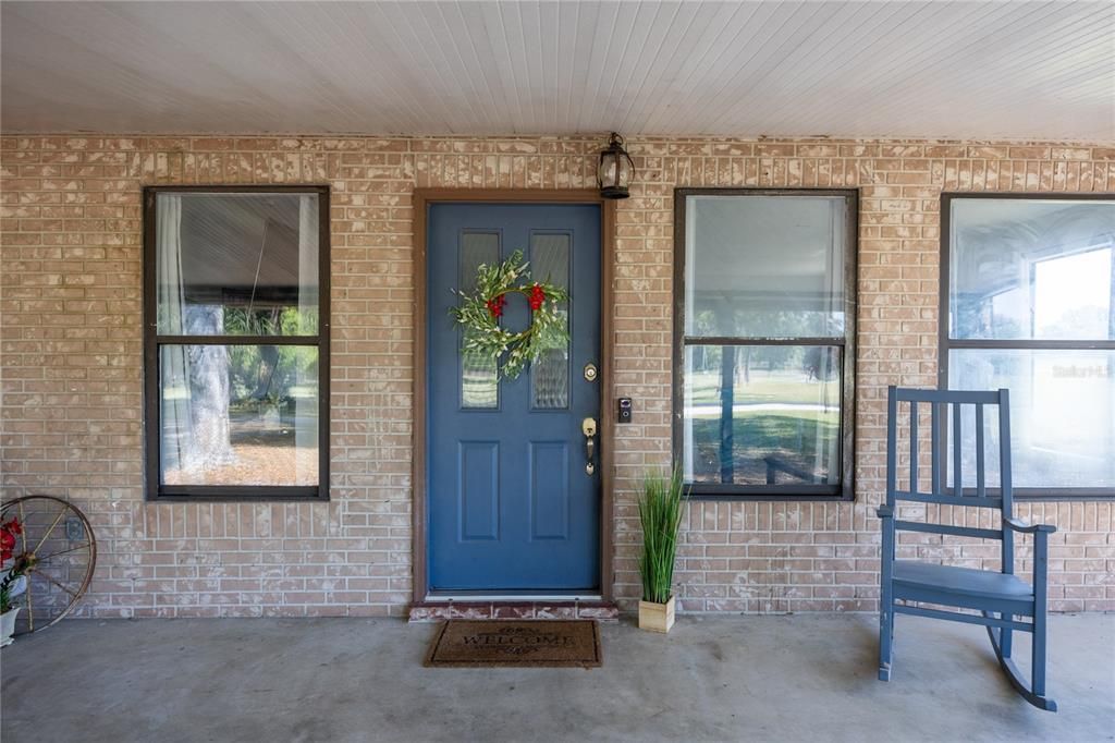 Active With Contract: $295,000 (4 beds, 2 baths, 1834 Square Feet)