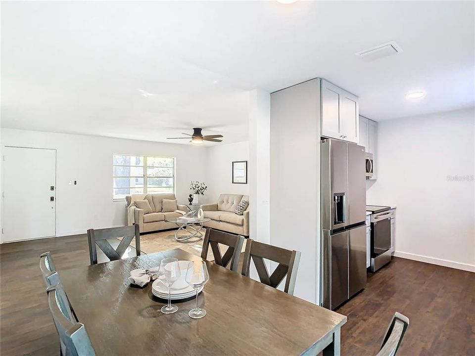 Active With Contract: $439,900 (3 beds, 2 baths, 1375 Square Feet)