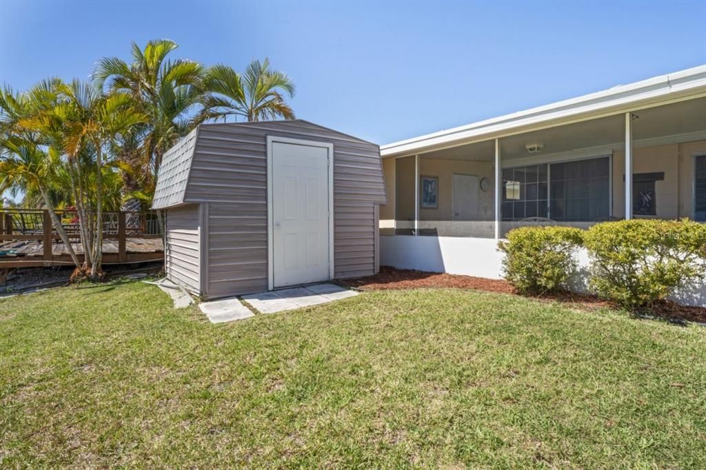 Recently Sold: $425,000 (2 beds, 2 baths, 1360 Square Feet)