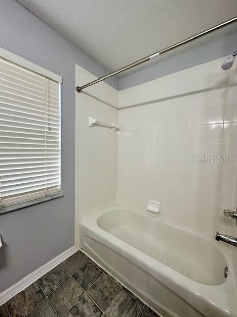 Недавно арендовано: $2,100 (3 спален, 2 ванн, 1809 Квадратных фут)