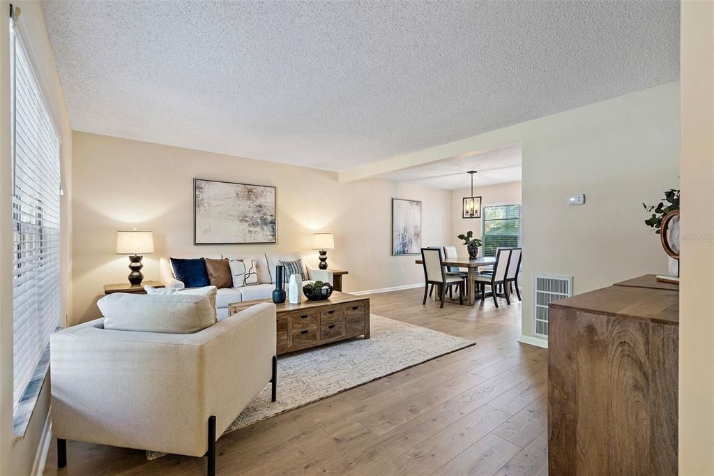 Active With Contract: $525,000 (4 beds, 2 baths, 1951 Square Feet)